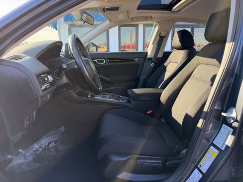 Used 2022 Honda Civic EX image 11