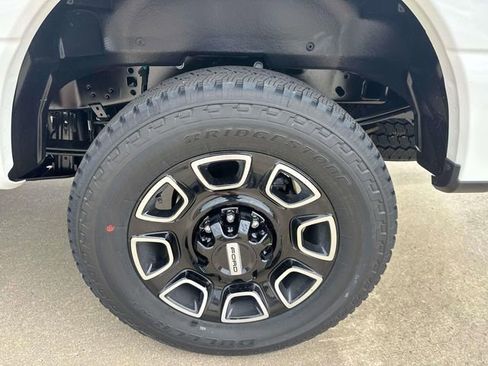 New 2026 Ford F250 Platinum image 6