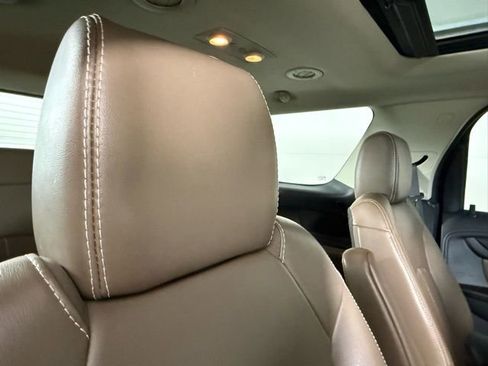 Used 2017 GMC Acadia Limited SLT image 29