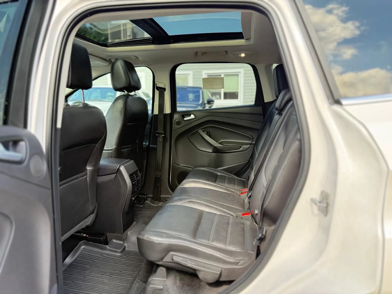 Used 2017 Ford Escape Titanium AWD/4WD image 13