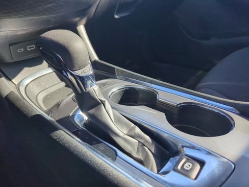 Used 2024 Chevrolet Malibu LT image 15