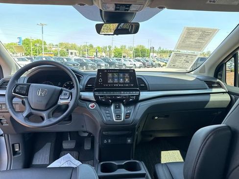 Certified 2025 Honda Odyssey EX-L image 11