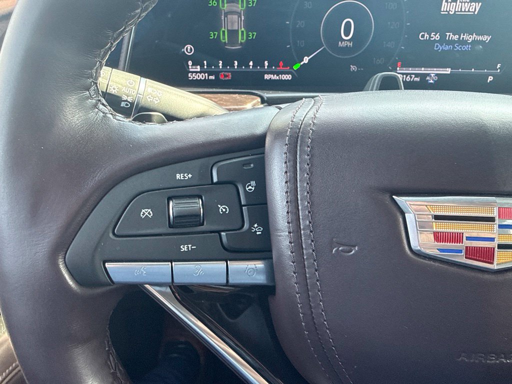 Used 2023 Cadillac Escalade Sport Platinum w/ Heavy-Duty Trailer Package AWD/4WD image 4
