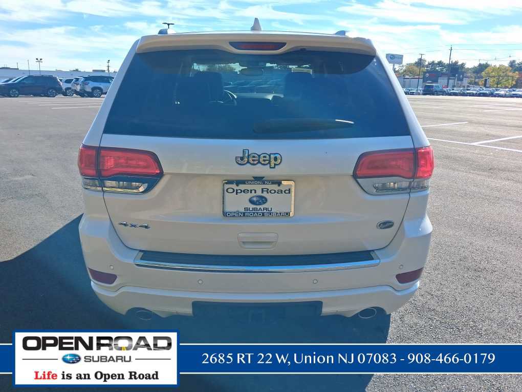 Used 2018 Jeep Grand Cherokee Overland AWD/4WD image 5