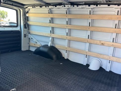 Used 2025 Chevrolet Express 2500 w/ Driver Convenience Package RWD image 36