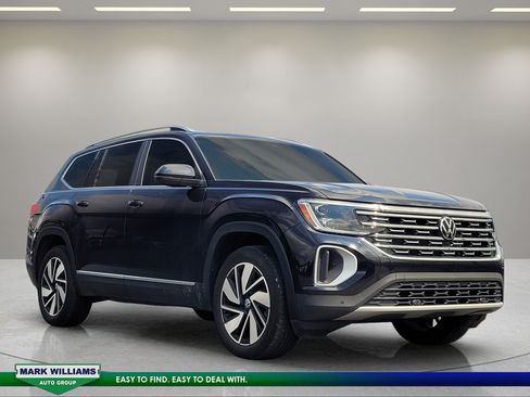 Used 2024 Volkswagen Atlas SEL AWD/4WD image 1