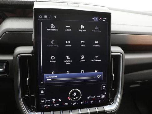 Used 2025 GMC Yukon XL Denali image 21