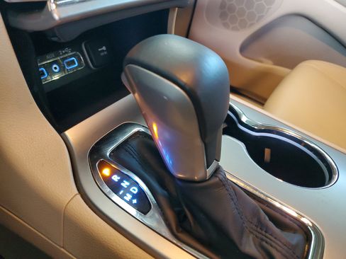 Used 2018 Jeep Grand Cherokee Limited image 29