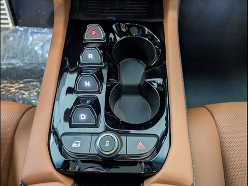 New 2025 VinFast VF 8 Plus image 10