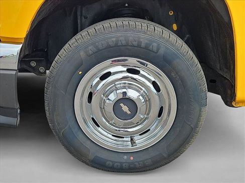Used 2006 Chevrolet Colorado LS RWD image 25