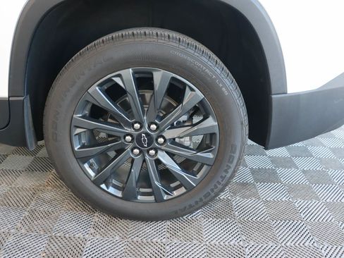 Used 2023 Chevrolet Traverse RS w/ LPO, Cargo Package FWD image 18