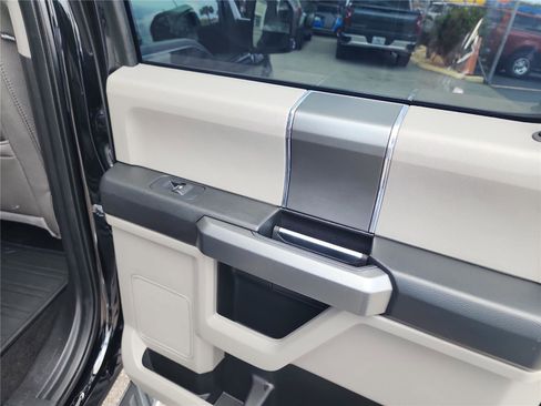 Used 2018 Ford F150 XLT w/ Equipment Group 302A Luxury image 25