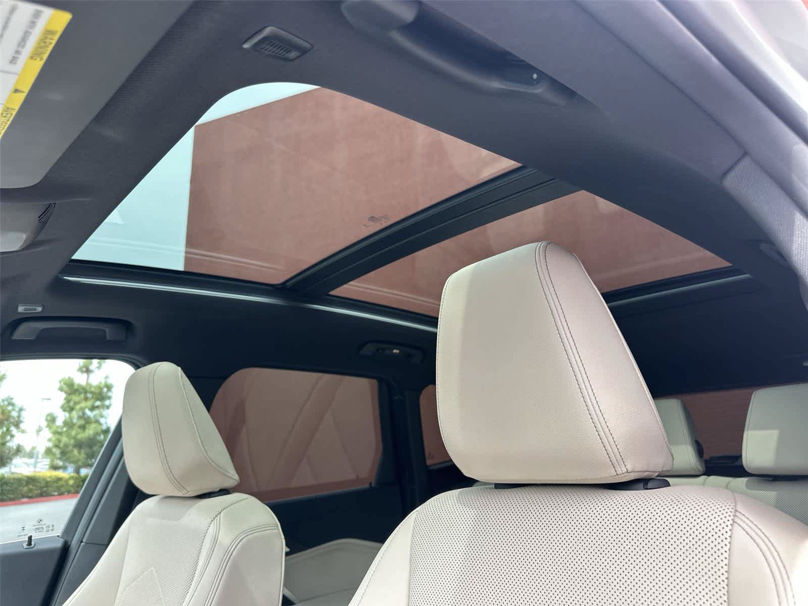 Used 2023 BMW X1 xDrive28i AWD/4WD image 42