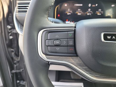 Used 2024 Jeep Wagoneer Series II image 22