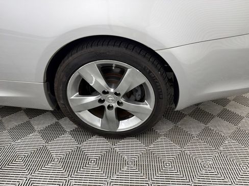 Used 2011 Lexus IS 350C w/ Luxury Pkg RWD image 17