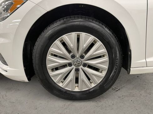 Used 2019 Volkswagen Jetta S image 14