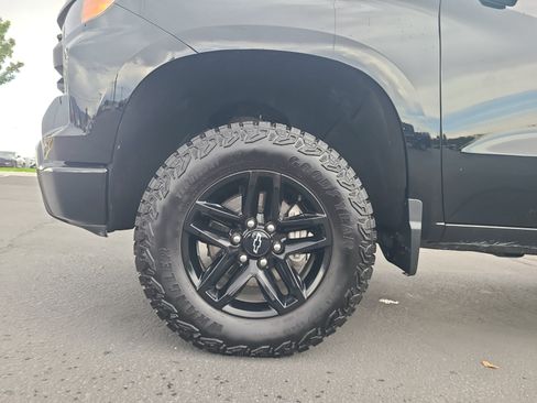 Used 2025 Chevrolet Silverado 1500 Custom Trail Boss w/ LPO, Dark Essentials Package AWD/4WD image 26