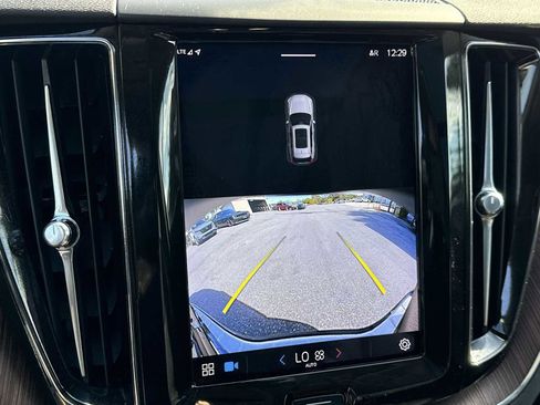 Used 2023 Volvo XC60 B5 Plus w/ Protection Package Premier image 26