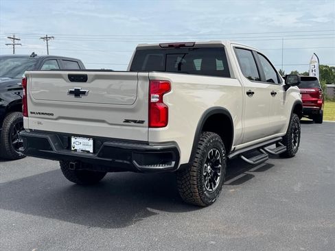 New 2026 Chevrolet Silverado 1500 ZR2 AWD/4WD image 3