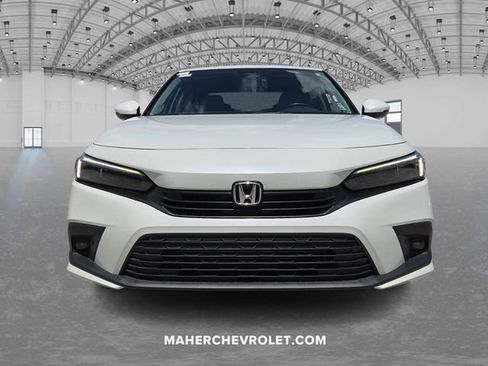 Used 2023 Honda Civic Touring image 2