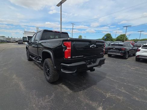 New 2026 Chevrolet Silverado 2500 ZR2 AWD/4WD image 5
