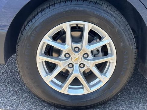 Used 2022 Chevrolet Equinox LS FWD image 9