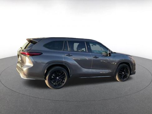Used 2025 Toyota Highlander XSE image 15