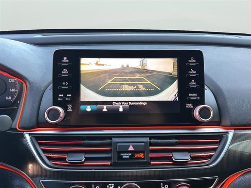 Used 2018 Honda Accord Sport image 23