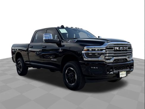 Used 2025 RAM 2500 Laramie AWD/4WD image 7