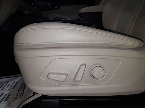 Used 2025 Kia Sorento EX w/ EX Panoramic Sunroof Package image 18