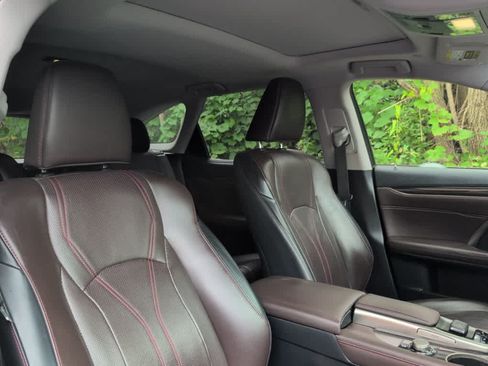 Used 2019 Lexus RX 350L Luxury w/ Accessory Package AWD/4WD image 3