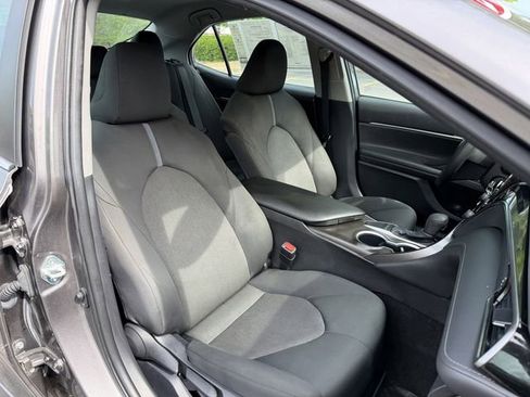 Used 2024 Toyota Camry LE FWD image 30