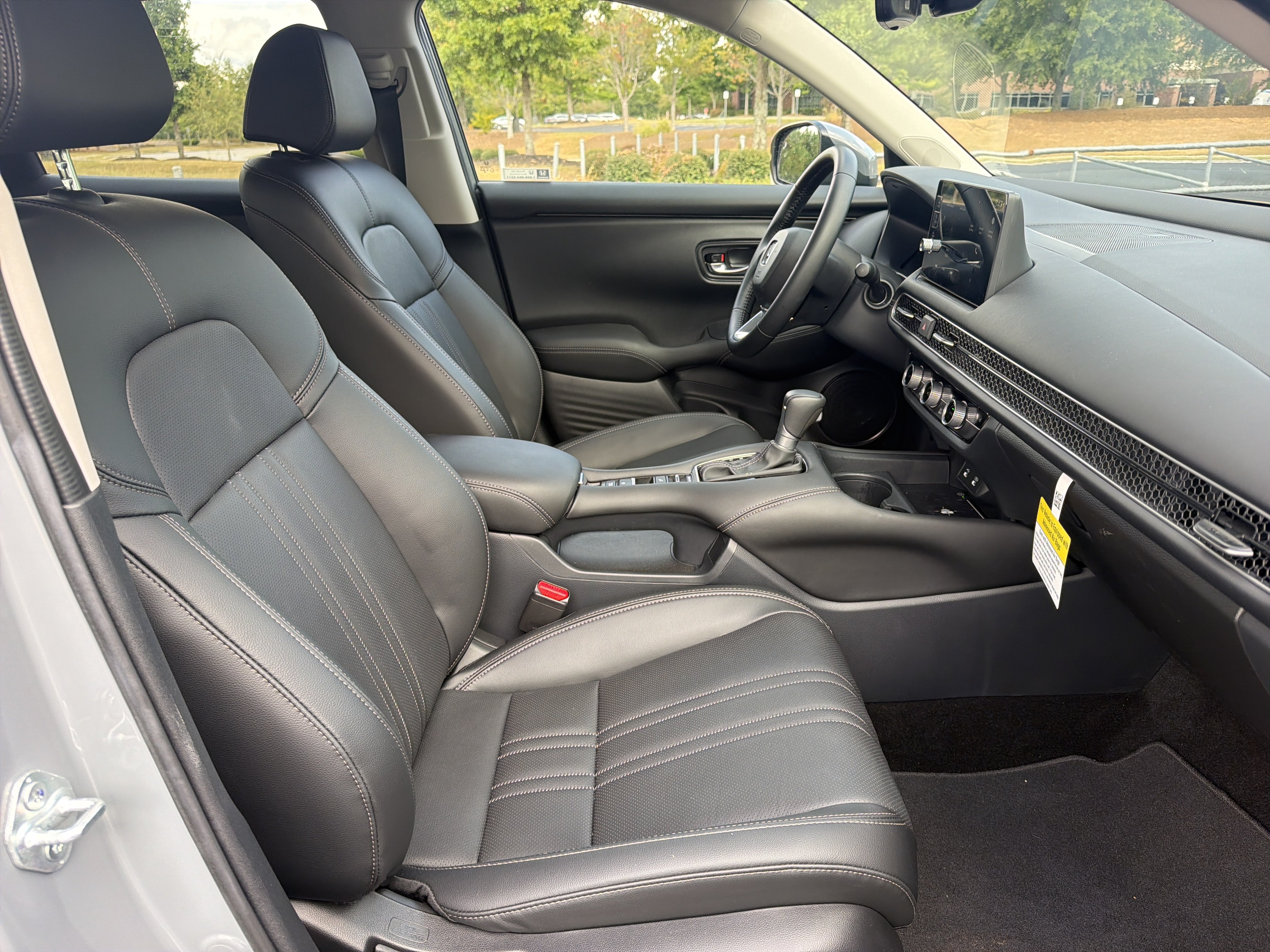 Certified 2027 Honda HR-V EX-L image 32