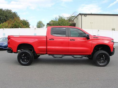 Used 2021 Chevrolet Silverado 1500 LT Trail Boss w/ Bed Protection Package image 9