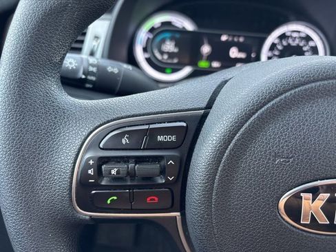 Used 2019 Kia Niro FE image 17