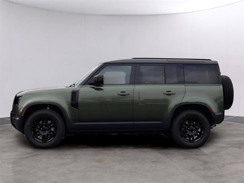 New 2026 Land Rover Defender 110 S image 4