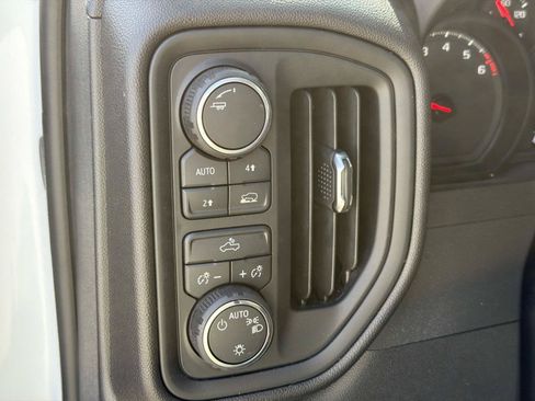 Certified 2026 Chevrolet Silverado 1500 Custom AWD/4WD image 15