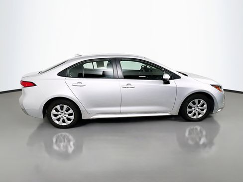 Used 2024 Toyota Corolla LE FWD image 3