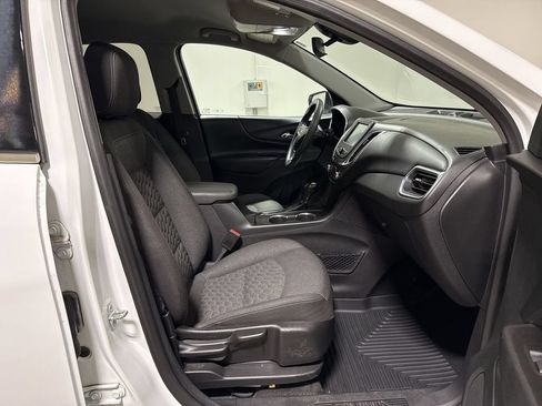 Used 2018 Chevrolet Equinox LT AWD/4WD image 21