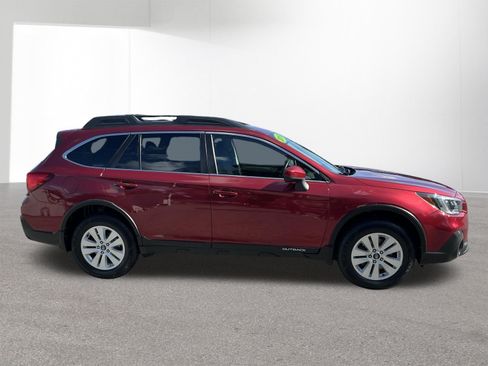 Used 2018 Subaru Outback 2.5i Premium w/ Protection Package #1 AWD/4WD image 2