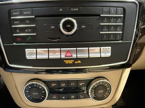 Used 2018 Mercedes-Benz GLE 350 4MATIC w/ Premium 1 Package image 46