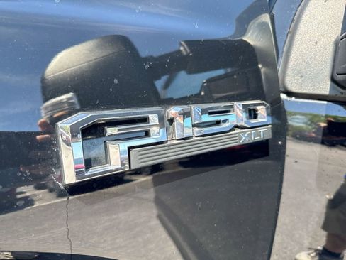 Used 2018 Ford F150 XLT w/ Equipment Group 302A Luxury AWD/4WD image 26