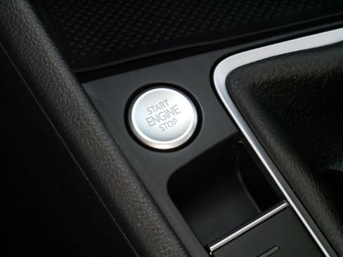 Certified 2023 Volkswagen Jetta SE FWD image 27