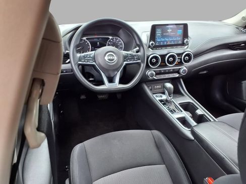Used 2024 Nissan Sentra SV FWD image 4