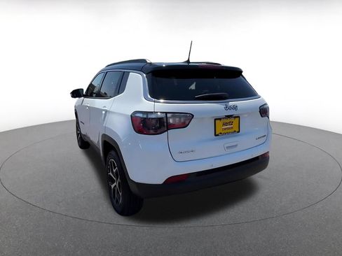 Used 2025 Jeep Compass Limited AWD/4WD image 11