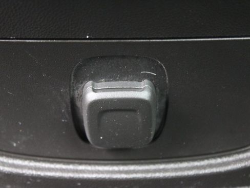 Used 2019 Buick LaCrosse Essence w/ Sun and Shade Package image 25