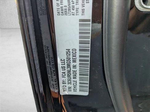 Used 2021 RAM 2500 Laramie w/ Night Edition image 14