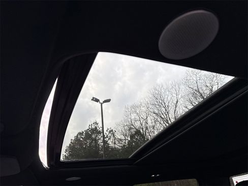 Used 2024 Ford F150 Lariat w/ Equipment Group 502A High image 31