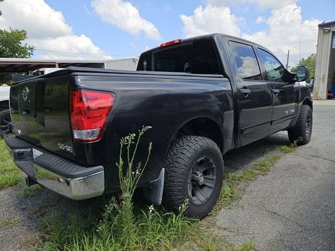Used 2009 Nissan Titan SE w/ SE Drivers Convenience Pkg AWD/4WD image 6