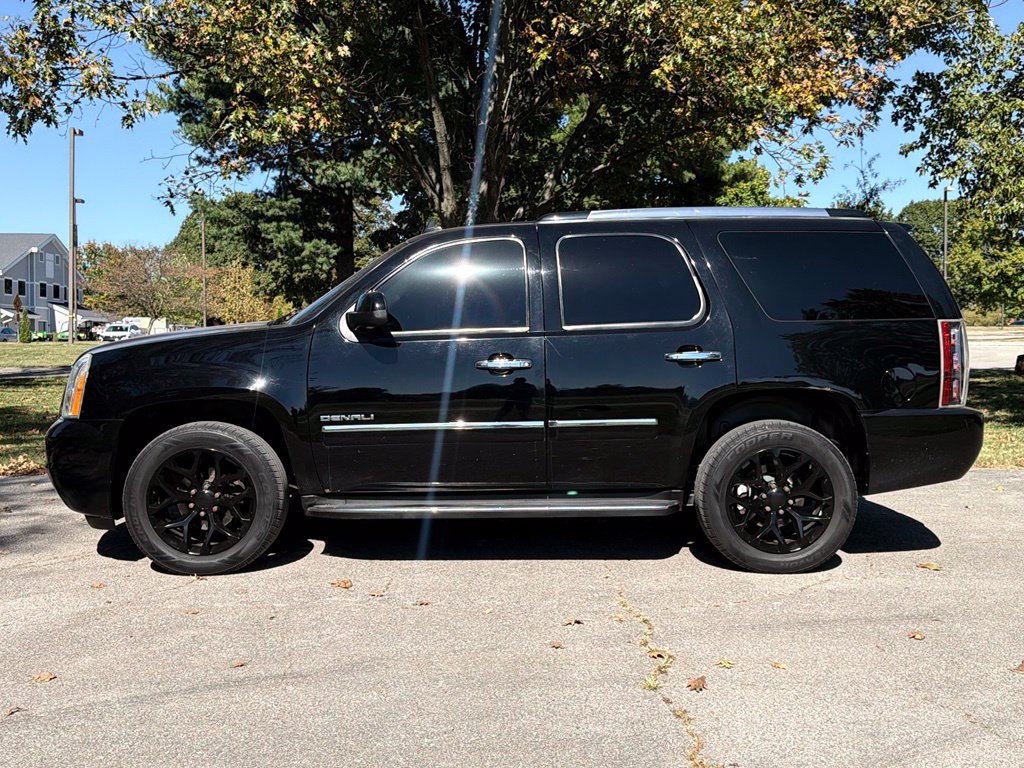 Used 2013 GMC Yukon Denali AWD/4WD image 7